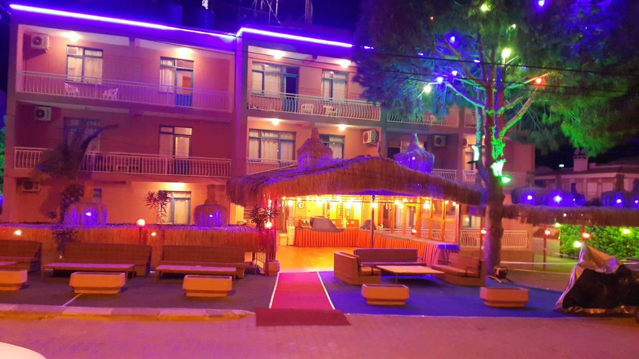 Grand Yayla Hotel Cesme Bagian luar foto