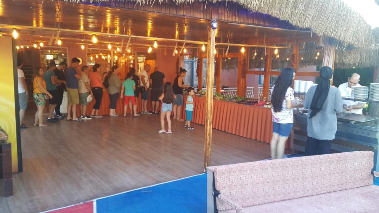 Grand Yayla Hotel Cesme Bagian luar foto
